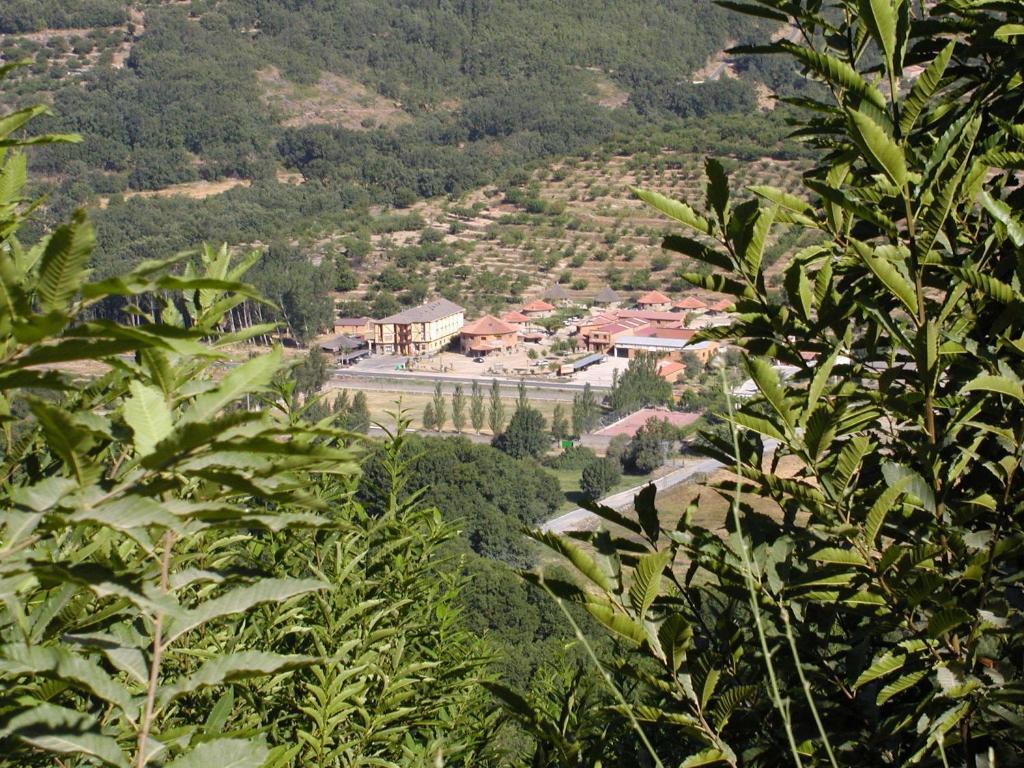 Hotel Valle Del Jerte Los Arenales Extérieur photo