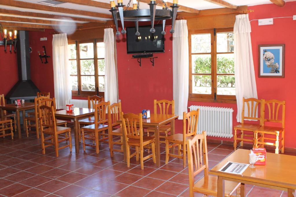 Hotel Valle Del Jerte Los Arenales Extérieur photo