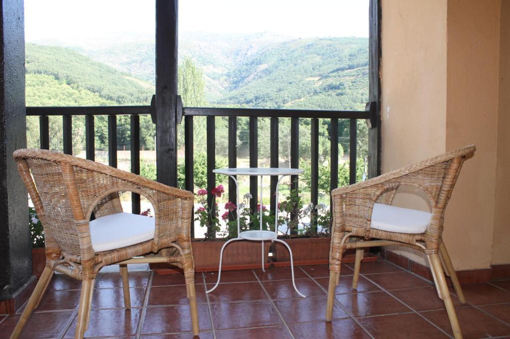 Hotel Valle Del Jerte Los Arenales Chambre photo